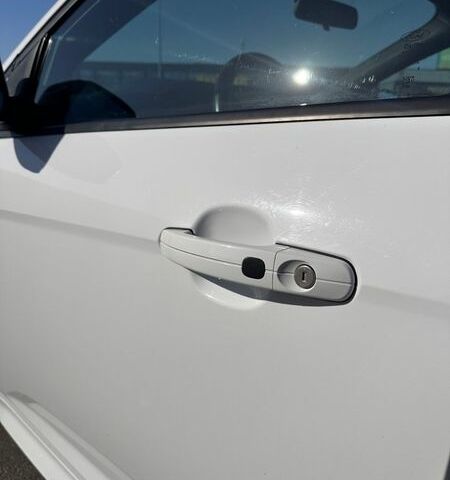 Белый Форд Фокус, объемом двигателя 2 л и пробегом 119 тыс. км за 11500 $, фото 8 на Automoto.ua