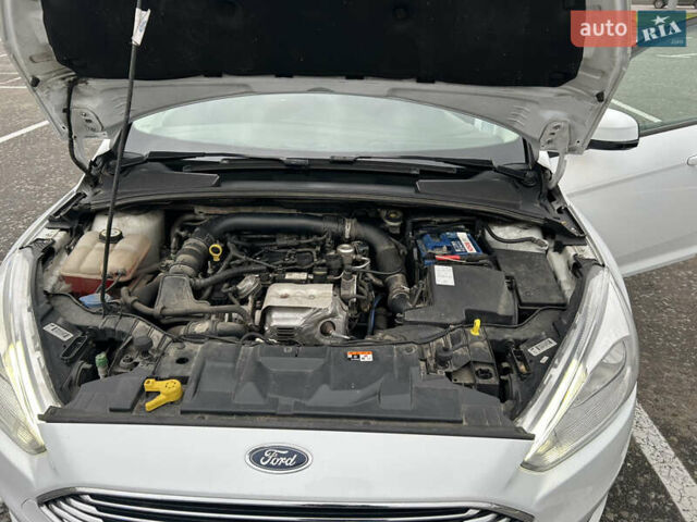 Білий Форд Фокус, об'ємом двигуна 1 л та пробігом 228 тис. км за 6800 $, фото 9 на Automoto.ua