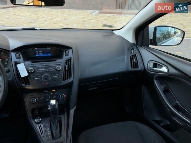 Белый Форд Фокус, объемом двигателя 2 л и пробегом 143 тыс. км за 9499 $, фото 15 на Automoto.ua