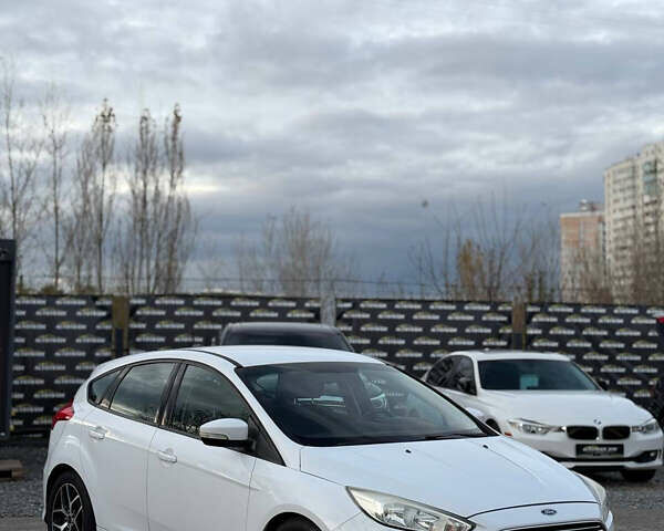 Форд Фокус 2016 в Киеве на Automoto.ua Белый Форд Фокус, объемом двигателя 2 л и пробегом 165 тыс. км за 6750 $, фото 2 на Automoto.ua