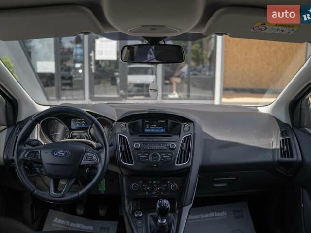 Белый Форд Фокус, объемом двигателя 1 л и пробегом 191 тыс. км за 8700 $, фото 19 на Automoto.ua