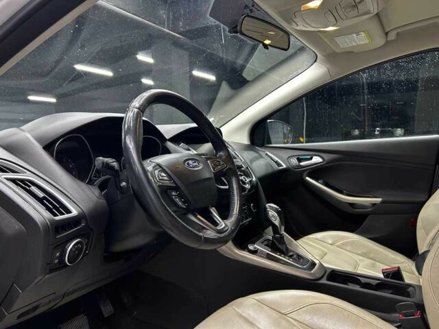 Білий Форд Фокус, об'ємом двигуна 2 л та пробігом 177 тис. км за 8700 $, фото 9 на Automoto.ua