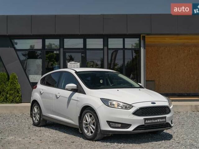 Белый Форд Фокус, объемом двигателя 1 л и пробегом 191 тыс. км за 8700 $, фото 2 на Automoto.ua