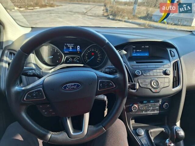 Білий Форд Фокус, об'ємом двигуна 1 л та пробігом 98 тис. км за 9600 $, фото 15 на Automoto.ua