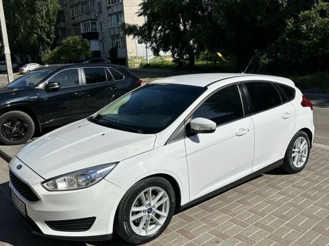 Білий Форд Фокус, об'ємом двигуна 2 л та пробігом 233 тис. км за 6000 $, фото 4 на Automoto.ua