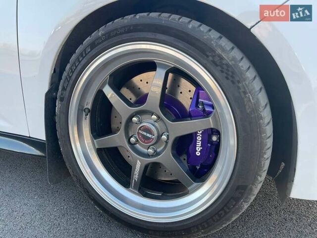 Білий Форд Фокус, об'ємом двигуна 2 л та пробігом 152 тис. км за 16000 $, фото 4 на Automoto.ua