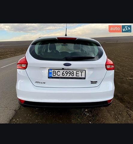 Білий Форд Фокус, об'ємом двигуна 1 л та пробігом 17700 тис. км за 7190 $, фото 10 на Automoto.ua