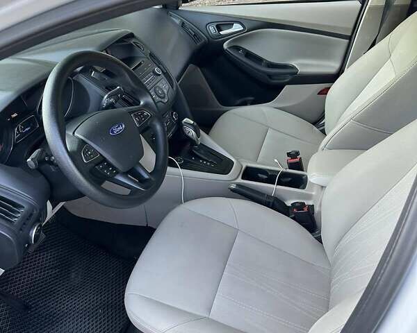 Білий Форд Фокус, об'ємом двигуна 2 л та пробігом 230 тис. км за 6000 $, фото 9 на Automoto.ua