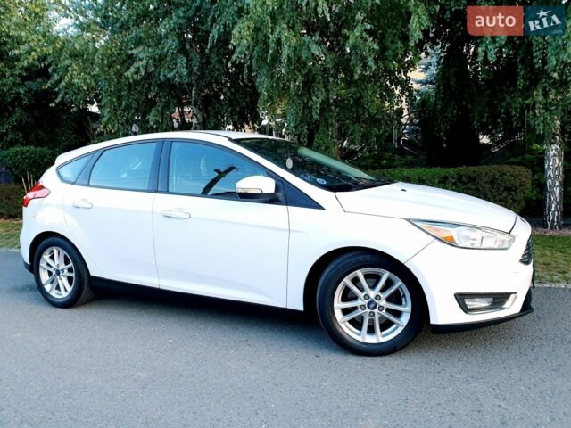 Білий Форд Фокус, об'ємом двигуна 2 л та пробігом 161 тис. км за 7869 $, фото 2 на Automoto.ua