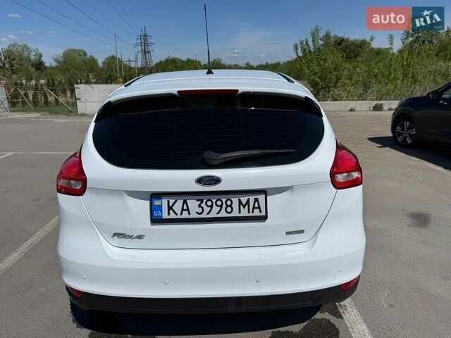 Белый Форд Фокус, объемом двигателя 1 л и пробегом 105 тыс. км за 8500 $, фото 19 на Automoto.ua