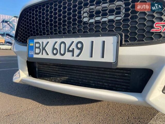 Білий Форд Фокус, об'ємом двигуна 2 л та пробігом 152 тис. км за 16000 $, фото 2 на Automoto.ua