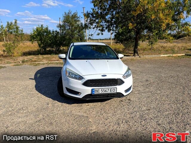 Белый Форд Фокус, объемом двигателя 2 л и пробегом 72 тыс. км за 9500 $, фото 1 на Automoto.ua