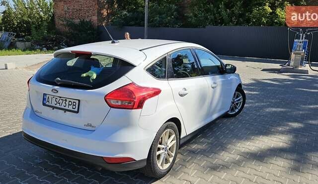 Белый Форд Фокус, объемом двигателя 2 л и пробегом 213 тыс. км за 8999 $, фото 4 на Automoto.ua