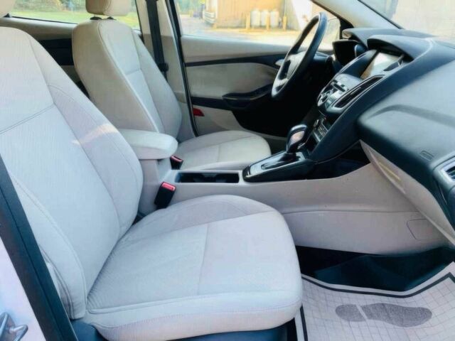 Белый Форд Фокус, объемом двигателя 0 л и пробегом 74 тыс. км за 2500 $, фото 11 на Automoto.ua