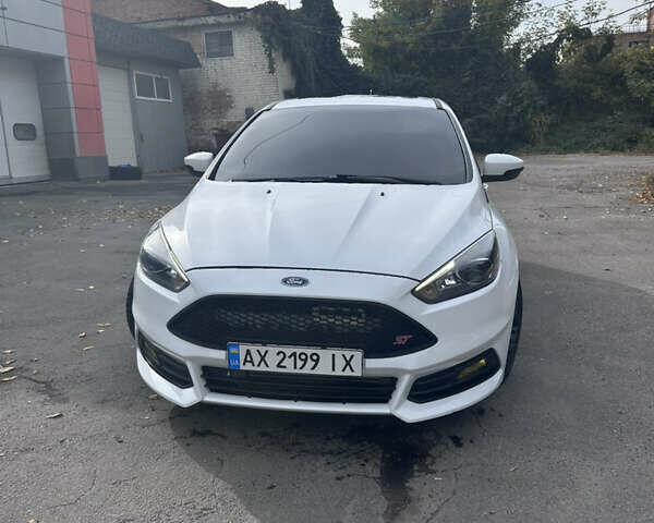 Белый Форд Фокус, объемом двигателя 2 л и пробегом 74 тыс. км за 11500 $, фото 9 на Automoto.ua