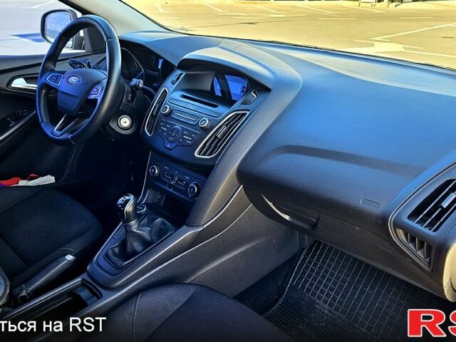 Белый Форд Фокус, объемом двигателя 16 л и пробегом 154 тыс. км за 8900 $, фото 8 на Automoto.ua