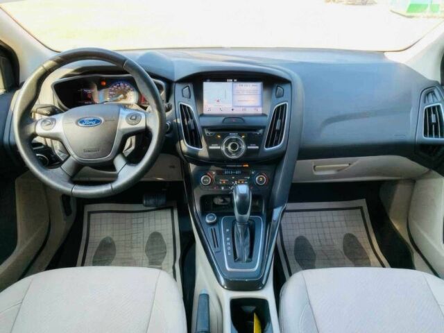 Белый Форд Фокус, объемом двигателя 0 л и пробегом 74 тыс. км за 2500 $, фото 10 на Automoto.ua