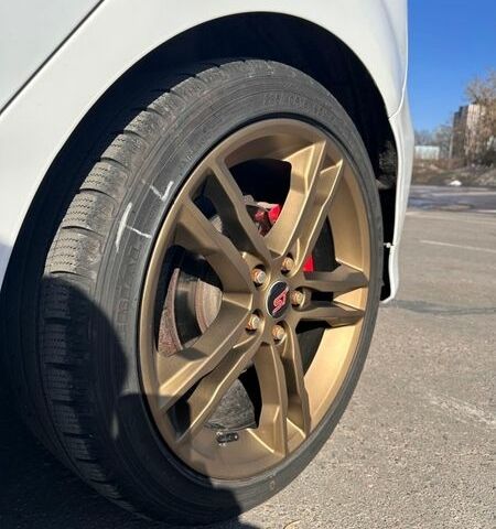 Белый Форд Фокус, объемом двигателя 2 л и пробегом 119 тыс. км за 11500 $, фото 12 на Automoto.ua