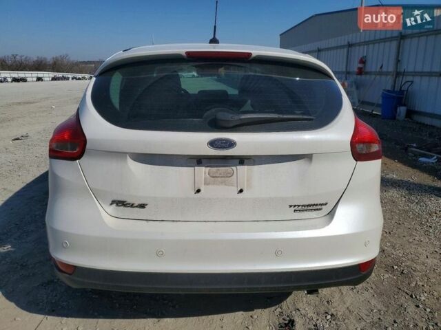 Білий Форд Фокус, об'ємом двигуна 2 л та пробігом 88 тис. км за 650 $, фото 5 на Automoto.ua