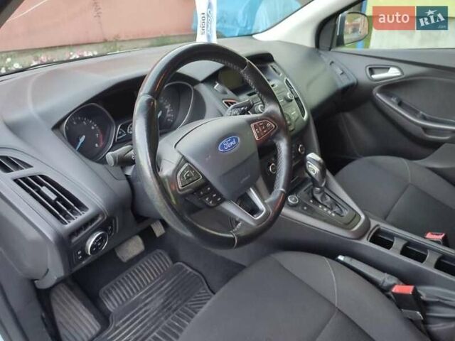 Белый Форд Фокус, объемом двигателя 1 л и пробегом 124 тыс. км за 8100 $, фото 5 на Automoto.ua