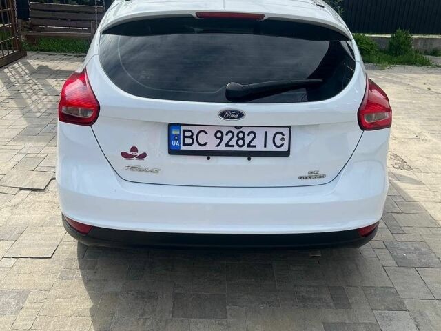 Білий Форд Фокус, об'ємом двигуна 2 л та пробігом 153 тис. км за 6500 $, фото 6 на Automoto.ua