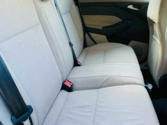 Белый Форд Фокус, объемом двигателя 0 л и пробегом 74 тыс. км за 2500 $, фото 13 на Automoto.ua