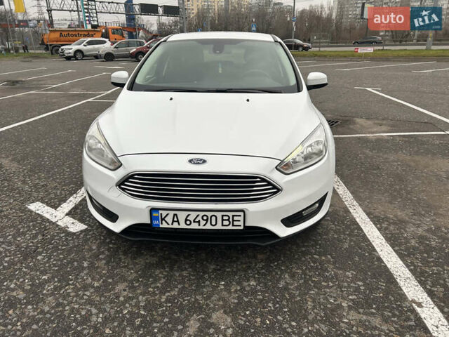 Білий Форд Фокус, об'ємом двигуна 1 л та пробігом 228 тис. км за 6800 $, фото 2 на Automoto.ua