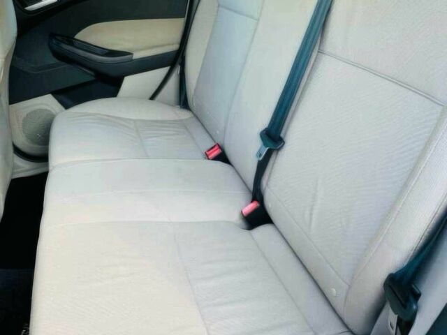 Белый Форд Фокус, объемом двигателя 0 л и пробегом 74 тыс. км за 2500 $, фото 15 на Automoto.ua