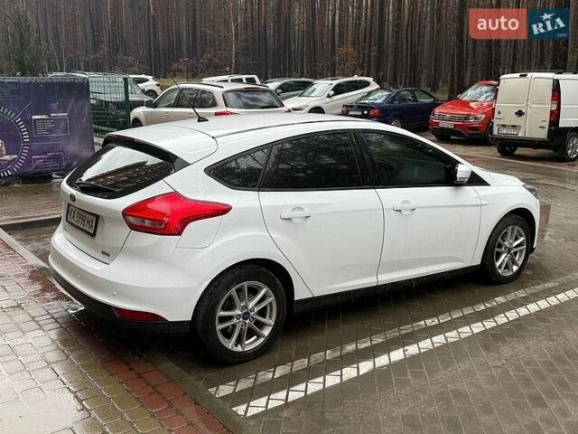 Белый Форд Фокус, объемом двигателя 1 л и пробегом 105 тыс. км за 8500 $, фото 3 на Automoto.ua