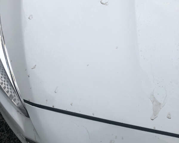 Белый Форд Фокус, объемом двигателя 2 л и пробегом 297 тыс. км за 7500 $, фото 9 на Automoto.ua