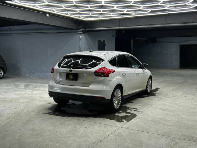 Білий Форд Фокус, об'ємом двигуна 2 л та пробігом 177 тис. км за 8700 $, фото 6 на Automoto.ua