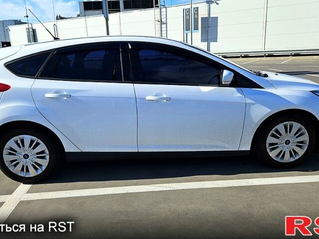 Белый Форд Фокус, объемом двигателя 16 л и пробегом 154 тыс. км за 8900 $, фото 1 на Automoto.ua