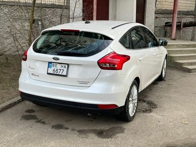 Білий Форд Фокус, об'ємом двигуна 2 л та пробігом 76 тис. км за 10000 $, фото 2 на Automoto.ua