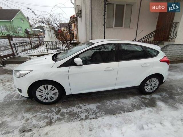 Белый Форд Фокус, объемом двигателя 1 л и пробегом 132 тыс. км за 6900 $, фото 4 на Automoto.ua