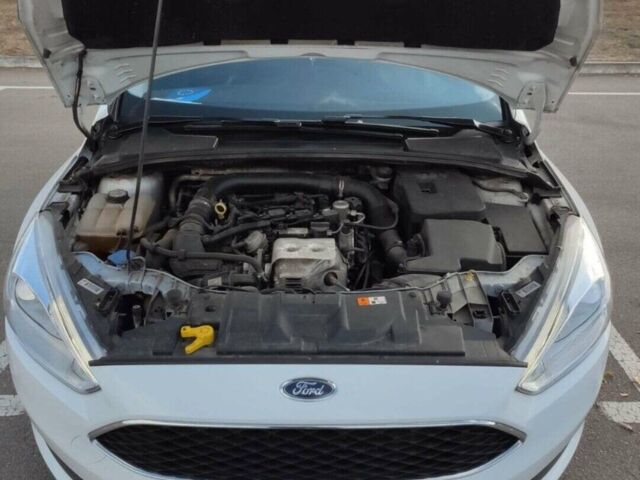 Білий Форд Фокус, об'ємом двигуна 1 л та пробігом 100 тис. км за 8500 $, фото 2 на Automoto.ua