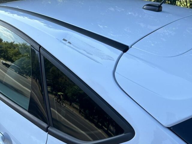 Білий Форд Фокус, об'ємом двигуна 2 л та пробігом 233 тис. км за 6000 $, фото 10 на Automoto.ua