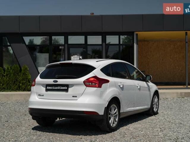 Белый Форд Фокус, объемом двигателя 1 л и пробегом 191 тыс. км за 8700 $, фото 4 на Automoto.ua