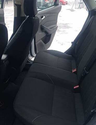 Білий Форд Фокус, об'ємом двигуна 2 л та пробігом 182 тис. км за 8700 $, фото 4 на Automoto.ua