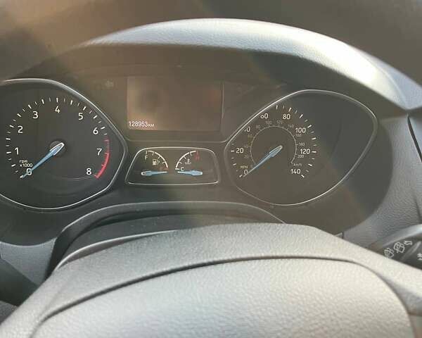 Белый Форд Фокус, объемом двигателя 2 л и пробегом 128 тыс. км за 8200 $, фото 3 на Automoto.ua