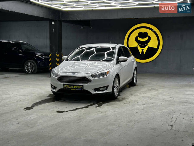 Білий Форд Фокус, об'ємом двигуна 2 л та пробігом 177 тис. км за 8700 $, фото 2 на Automoto.ua