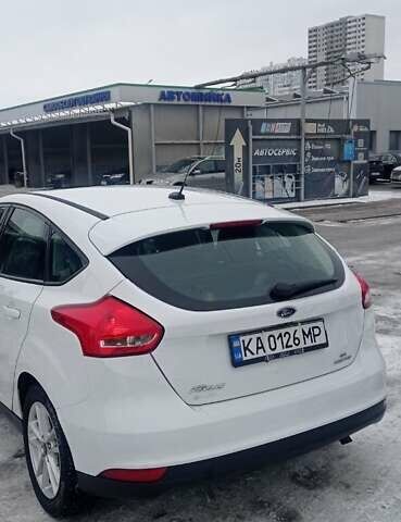 Білий Форд Фокус, об'ємом двигуна 2 л та пробігом 182 тис. км за 8700 $, фото 3 на Automoto.ua