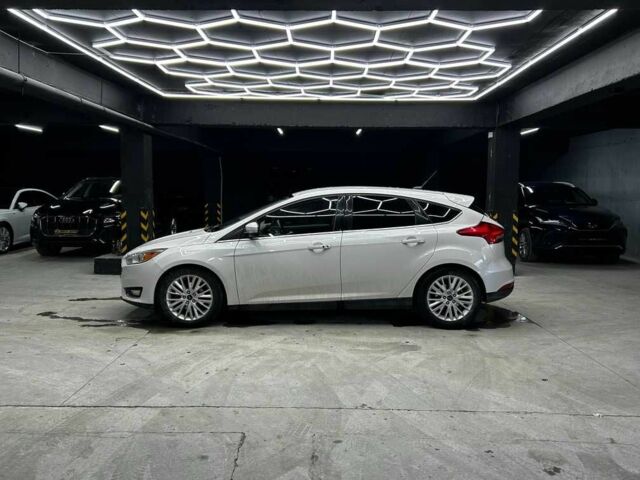 Білий Форд Фокус, об'ємом двигуна 2 л та пробігом 177 тис. км за 8700 $, фото 3 на Automoto.ua