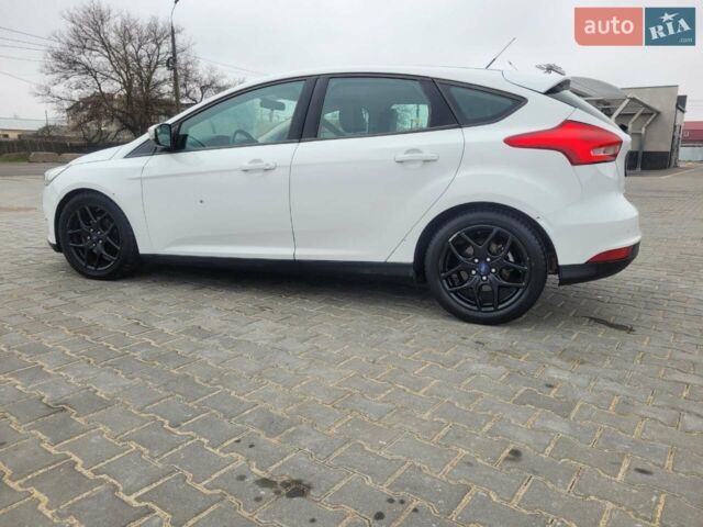 Белый Форд Фокус, объемом двигателя 2 л и пробегом 132 тыс. км за 7500 $, фото 34 на Automoto.ua