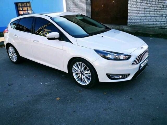 Білий Форд Фокус, об'ємом двигуна 2 л та пробігом 114 тис. км за 9301 $, фото 1 на Automoto.ua