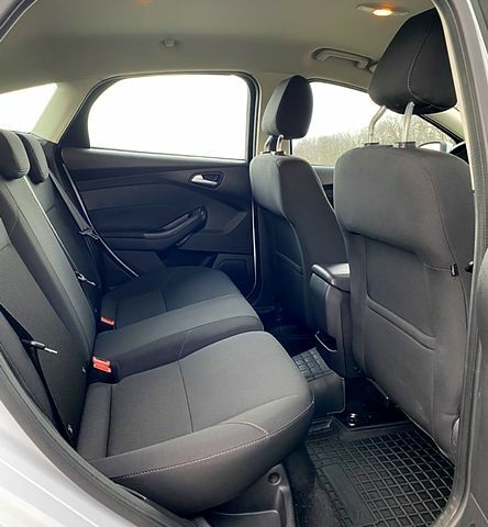 Білий Форд Фокус, об'ємом двигуна 1 л та пробігом 17700 тис. км за 7190 $, фото 11 на Automoto.ua