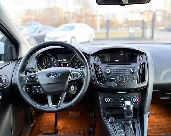 Форд Фокус 2016 в Киеве на Automoto.ua Белый Форд Фокус, объемом двигателя 2 л и пробегом 165 тыс. км за 6750 $, фото 7 на Automoto.ua