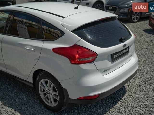 Белый Форд Фокус, объемом двигателя 1 л и пробегом 191 тыс. км за 8700 $, фото 7 на Automoto.ua