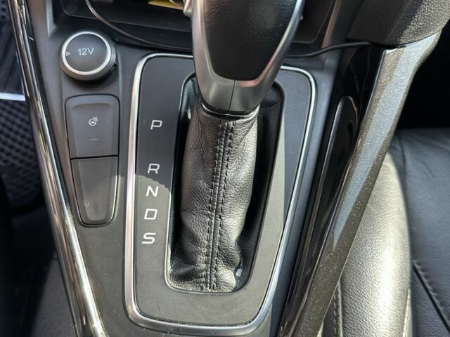 Белый Форд Фокус, объемом двигателя 2 л и пробегом 135 тыс. км за 9000 $, фото 5 на Automoto.ua