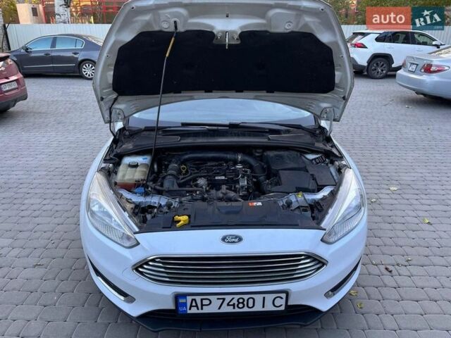 Білий Форд Фокус, об'ємом двигуна 1 л та пробігом 140 тис. км за 6500 $, фото 9 на Automoto.ua