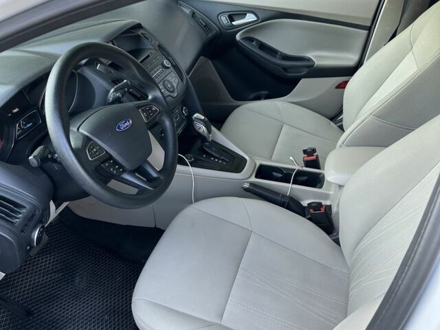 Білий Форд Фокус, об'ємом двигуна 2 л та пробігом 233 тис. км за 6000 $, фото 7 на Automoto.ua